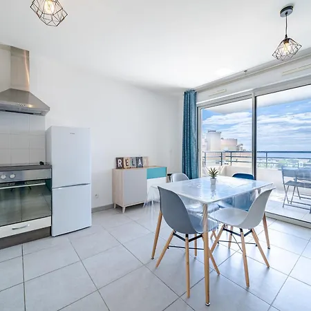 Magnifique 4 Pers,clim,parking * نيس